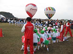 バルーンにダンス Photo by Tsunoda