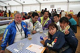 �u���[�t�B���O�e���g�ƂȂ�̃��X�g�����ł��낮���c�`�[��